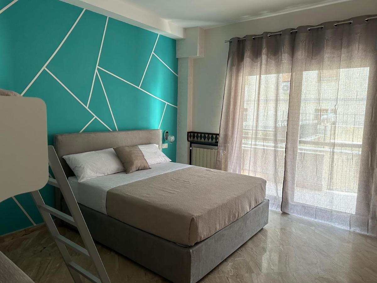 Bed and Breakfast Al Centro Формія Екстер'єр фото